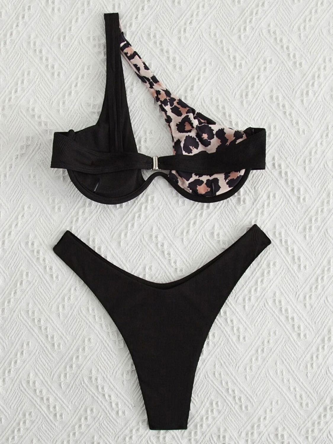 Contrast Single Shoulder Two-Piece Bikini Set