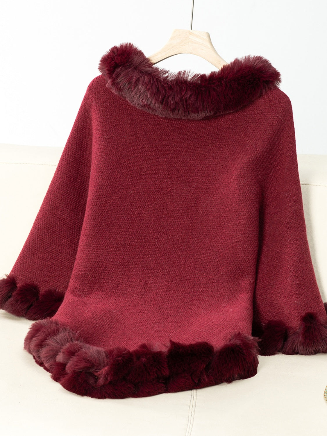 Fuzzy Trim Texture Three-Quarter Sleeve Poncho