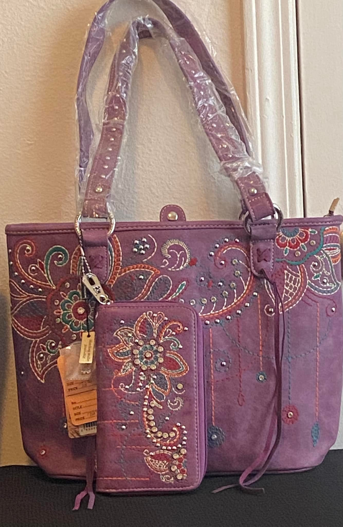 American Bling Floral Embroidered Tote and Wallet Set (Concealed Carry)