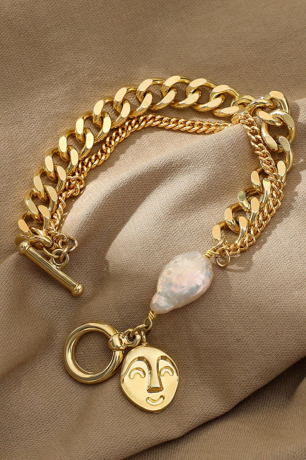 Gold Chain & Pearl Bracelet